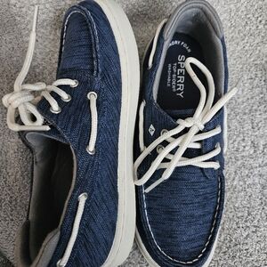 Sperry kids slip on boat shoes, size 3